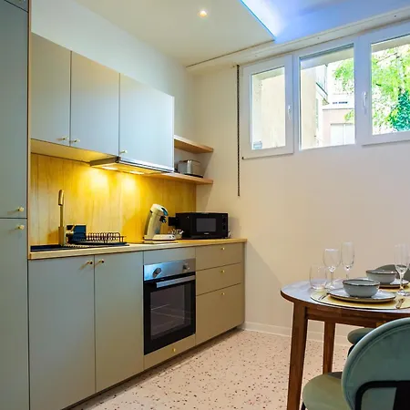 Appartement Suite Avec Jacuzzi & Sauna Prives - Strasbourg *