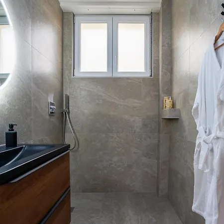 Lägenhet Suite Avec Jacuzzi & Sauna Prives - Strasbourg Strasbourg