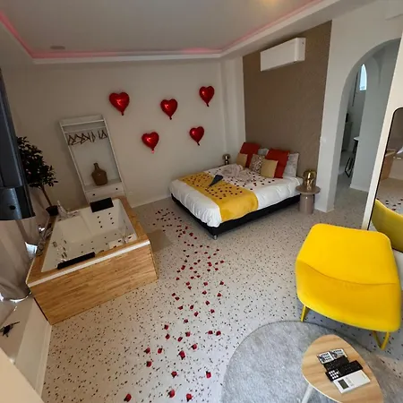 Jacuzzi Avec Sauna Au Coeur De 스트라스부르