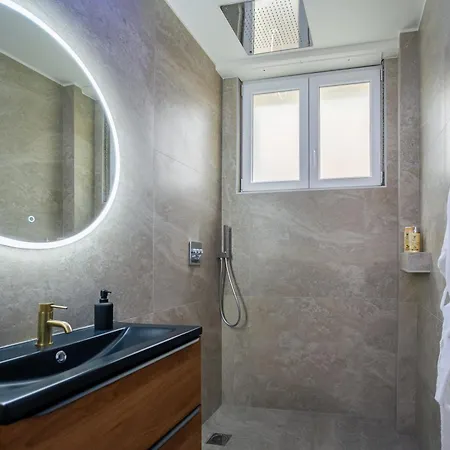 Jacuzzi Avec Sauna Au Coeur De Strasburgo