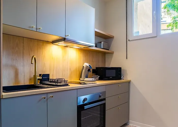 Jacuzzi & Sauna - Centre - Strasbnb Appartement *